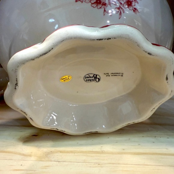 90s Vintage style Cracker Barrel Red & White Fall Porcelain Lidded Soup Tureen - Picture 7 of 8